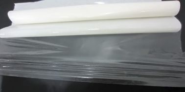 Película adhesiva del derretimiento caliente de la transferencia de calor para el grueso de la tela de materia textil 0.08m m
