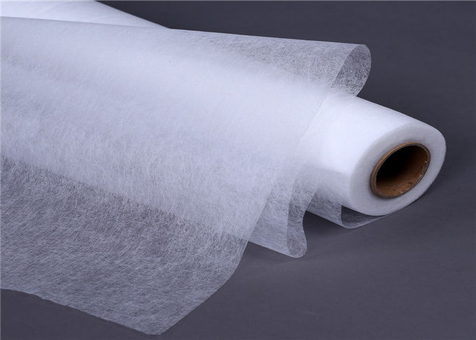 Fuerza de desmontaje material de Copolyester de la web adhesiva caliente del derretimiento de la ropa de la ropa alta